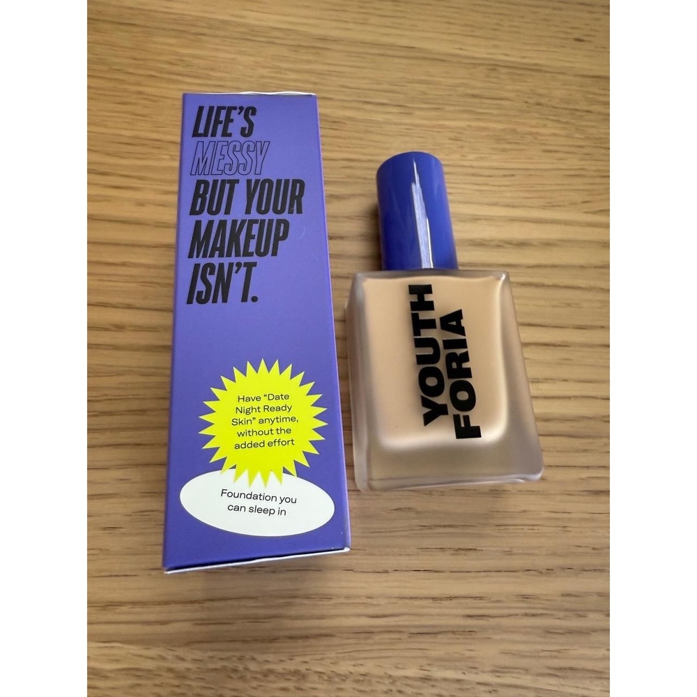 YOUTHFORIA Skin Tint Serum Foundation 260 Light Medium - Picture 2 of 5